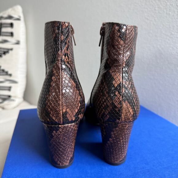 Steve Madden Missie Brown Snakeskin Vegan Leather Ankle Booties size 7.5- Fall - Picture 3 of 10